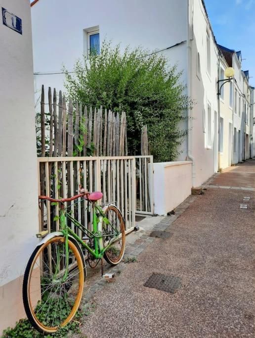 Le Studio D'En O, Au Coeur De La Haute Ville De Pornic. Exterior photo