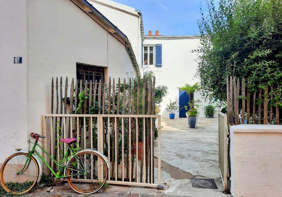 Le Studio D'En O, Au Coeur De La Haute Ville De Pornic. Exterior photo